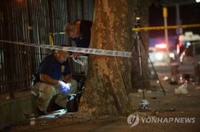 주말 축제서 잇따라 울려퍼진 탕탕탕…공포 질린 美시민들