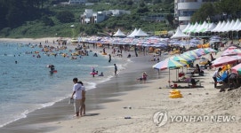 거제 구조라해수욕장 북적북적