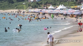 거제 구조라해수욕장 '북적북적'