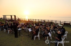 [#꿀잼여행] 제주권: 금빛 관악 선율에 빠지다…국제관악제·관악콩쿠르