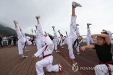 독도는 우리 땅…독도 바라보며 광복절 기념행사 열려