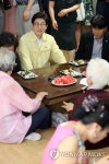 무더위 쉼터 방문한 조명래 환경부장관
