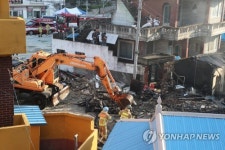 전주 여인숙 화재로 노인 3명 숨져…폐지·고철 수거하던 분들(종합2보)