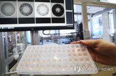 콘택트렌즈 자동 검사 시스템