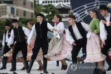 부다페스트팀의 환상공연