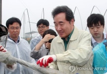 이낙연 총리, 태풍 피해 응급 복구 현장 방문