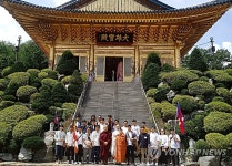 수국사에 외국인 스님 초청해 간담회 연 호산 스님