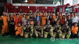 황교안, 관악소방서 방문