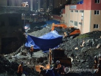 부산 산사태 마지막 매몰자 33시간만에 발견…4명 모두 사망