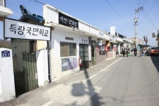 추억이 머무는 곳…보성 득량역 추억의 거리 눈길