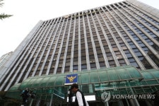검찰, '윤총경 유착 의혹' 경찰청 압수수색