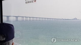 세계 최장 홍콩-마카오 강주아오 대교 통행량 저조