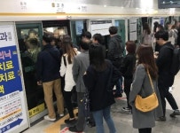 김포도시철도 찜질방 같아요…김포시, 잇단 민원에 골머리