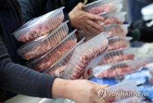 돈육 폭락해 마리당 15만원 손해…권역별 이동제한 해제 건의