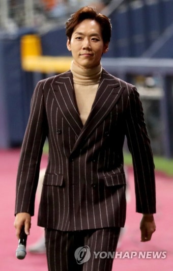 예선라운드 3차전 애국가 부르는 카이