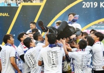 이임생 수원 감독 기회 제대로 못 준 고승범에게 항상 미안