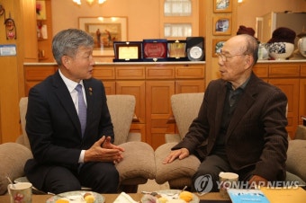 지익표 애국지사 자택 방문한 박삼득 국가보훈처장