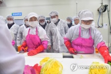 이낙연 총리, 대관령 원예농협 방문