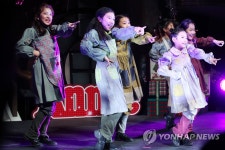 믿고 보는 뮤지컬 애니