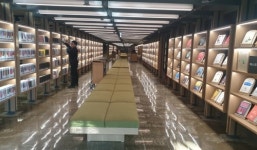 민간업체에 위탁 관리 청주 문화제조창C 열린도서관 개관