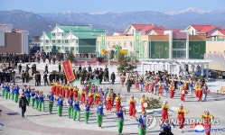 북한, 중평남새온실농장 준공