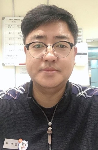 지하철역 심정지 20대…역무원이 심장충격기로 살렸다