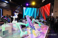 두산의 협동로봇과 함께 디제잉