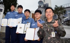국민 섬기는 마음 25년째 봉사활동 이어가는 해군 부사관