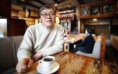 학림다방 손님 모두 촬영했으면 근대인물사 됐겠죠