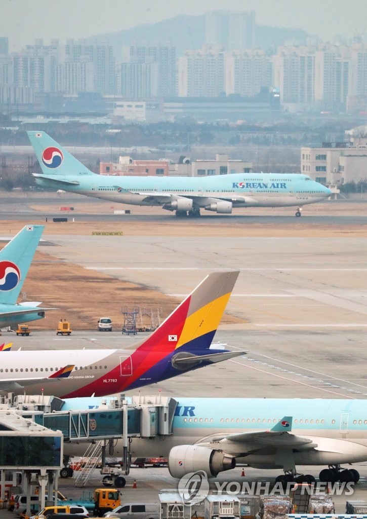 인천행 여객기, 김포공항 착륙 혼란...출발지와 목적지 소통 강화 필요성 부각