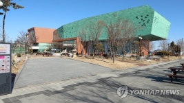 썰렁한 군산 관광지