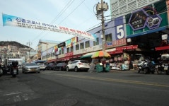 [르포] 온종일 문 열어도 마수걸이 못 해 자갈치시장