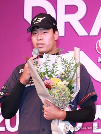 한화이글스 신인 투수 신지후, 햄스트링 부상으로 귀국
