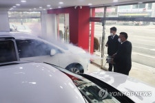 매장 자동차도 예외 없는 소독
