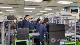삼성전자 구미사업장 현장 점검하는 이재용 부회장