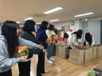 신세계광주점토박스 | 광주신세계, 소외 아동 가정에 식품 패키지 박스 지원
