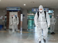 코로나19 유입차단, 방역하는 32사단 보령 대대 장병들