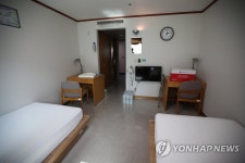 코로나19 생활치료센터의 개인숙소