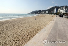 한산한 송정해수욕장