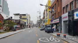 썰렁한 대구 교동시장 인근 카페거리
