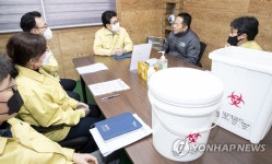 조명래 장관, 의료폐기물 전용용기 제조업체 방문