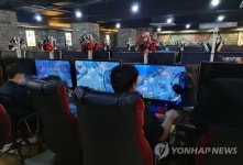 갈 곳 없는 학생들 몰렸나…PC방 사용량 3월 들어 소폭 반등