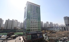 구로콜센터 확진 계속…서울 강서구서 50대 상담원 추가