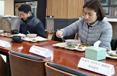 강원랜드 구내직원도 한 줄 앉기