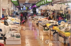 썰렁한 노량진수산시장