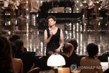 [주말극장가] CGV 35개 극장 영업 중단에 관객 더 줄듯(종합)