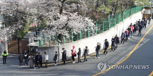 예외 대상 외국인 상대로 중국 비자 업무 재개