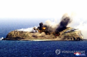 박격포 명중?…김정은, 포사격 훈련 지도