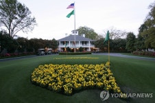 가을 마스터스 오거스타 골프장, 인근 학교에 방학 요청