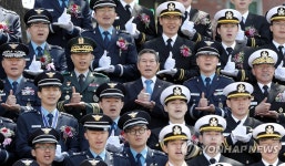 정경두 장관, 엄지 척